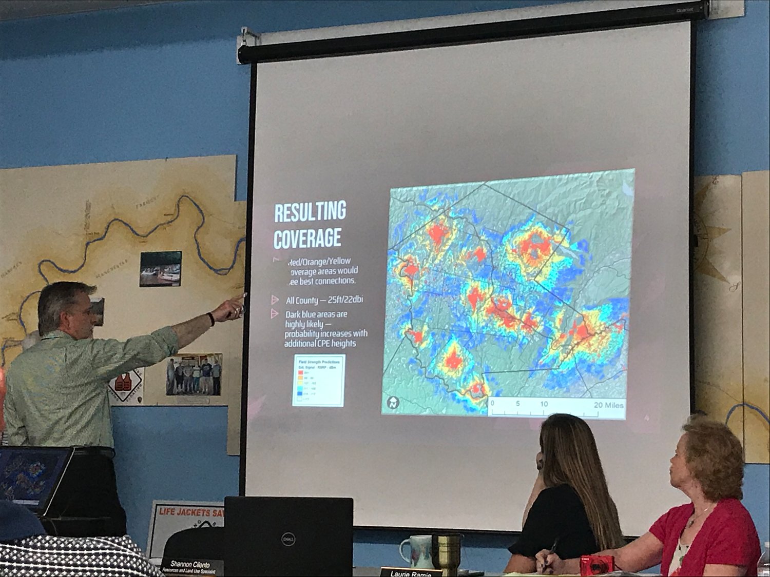 Lorne D. Green displays a heatmap of potential broadband coverage during a presentation on broadband in Sullivan County.